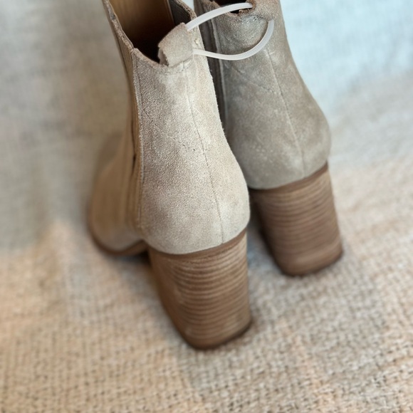 Marc Fisher Ltd Oshay Pointed Toe Bootie size 6 - Picture 4 of 6